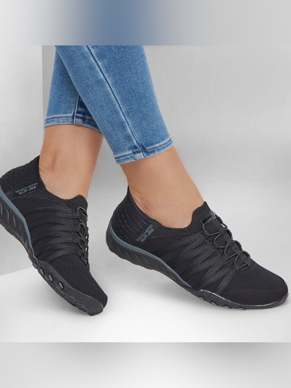 Skechers hands free slip ins black sneakers